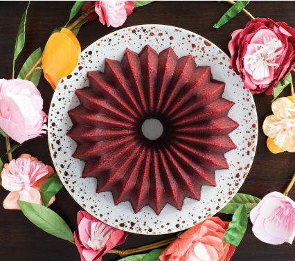 Brilliance Bundt Pan - Image 4