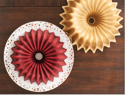 Brilliance Bundt Pan - Image 7