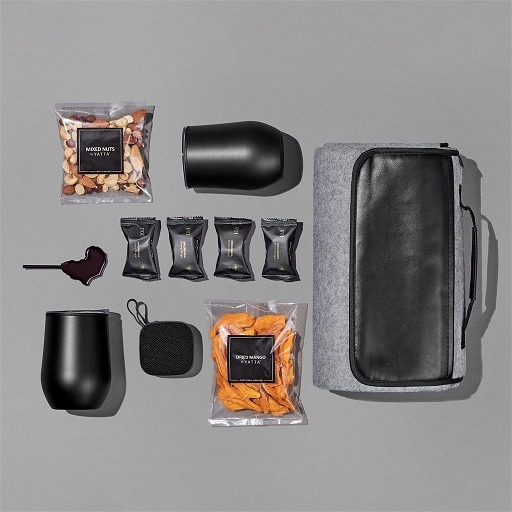 Yatta Lavishly Laden Hamper - Black - Image 2