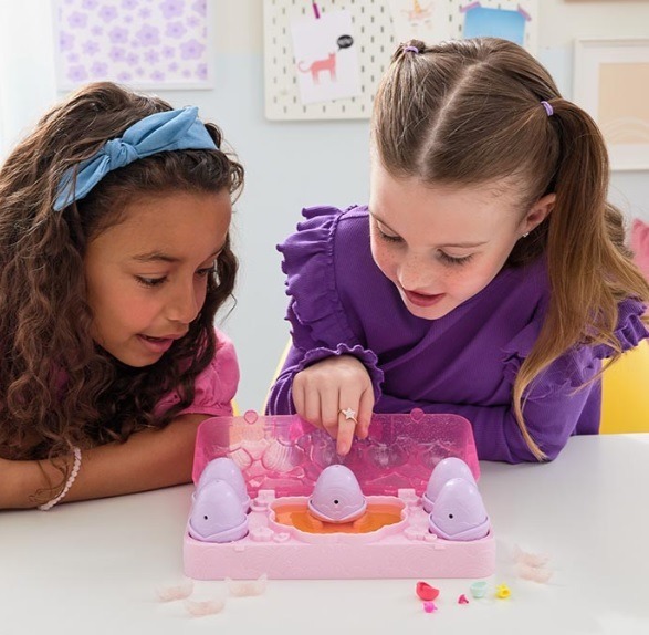 HATCHIMALS ALIVE RAINBOW SPLASH 5 EGG CARTON - Image 10