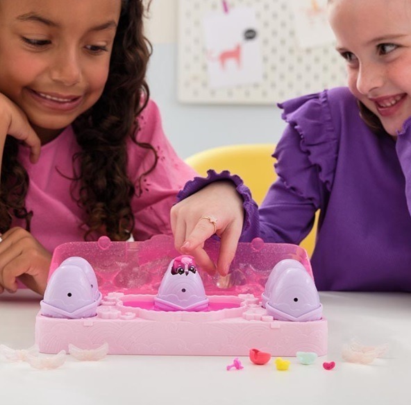 HATCHIMALS ALIVE RAINBOW SPLASH 5 EGG CARTON - Image 11